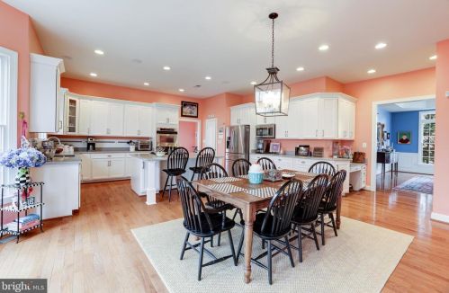 19058 Boyer Fields Pl, Leesburg VA 20176-1643 exterior