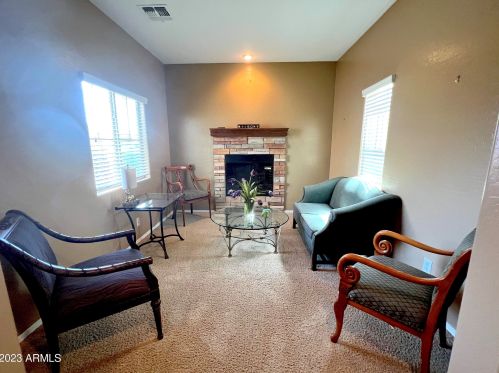 4721 Redfield Rd, Gilbert, AZ 85234-7858