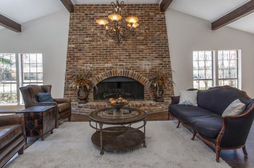 7009 Gateridge Dr, Dallas TX  75254-7935 exterior