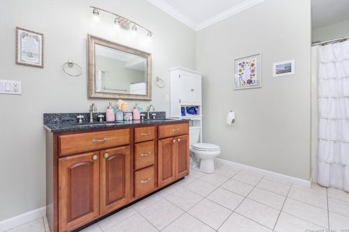 93 Deer Run Dr, Colchester CT  06415-1806 exterior