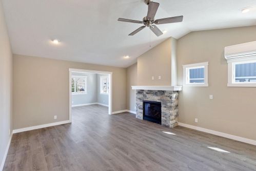1421 Willow Ln, Prescott, WI 54021-1013