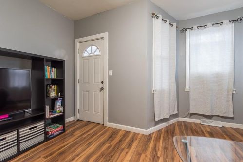 22 Veazie St, Providence RI  02908-2410 exterior