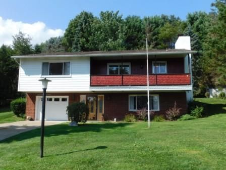 121 Reserve Rd, Saint Marys, PA 15857-3656