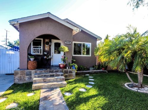2638 Jefferson St, Long Beach, CA 90810-1520