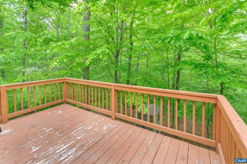 3 Watts Cir, Bybee VA  22963-2051 exterior