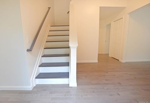 12 Avenue B, Cornwall Hud, NY 12520-1005