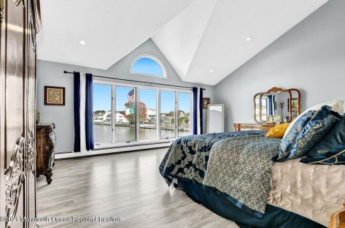 98 Jib Ln, Bricktown NJ  08723-6747 exterior