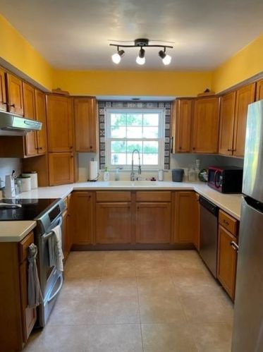 1025 Newbury St, Ripon WI  54971-1838 exterior