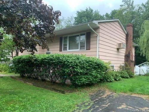 17 Tierney Pl, South Fallsburg, NY 12779-5608