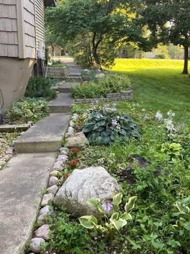 1565 Sunnyslope Dr, Crown Point, IN 46307-9314