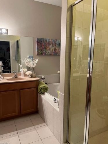 10620 Sir Michaels Place Dr, Bonita Springs FL  34135-0704 exterior