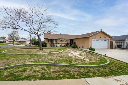 942 Lake Ave, Ontario, CA 91764-3030