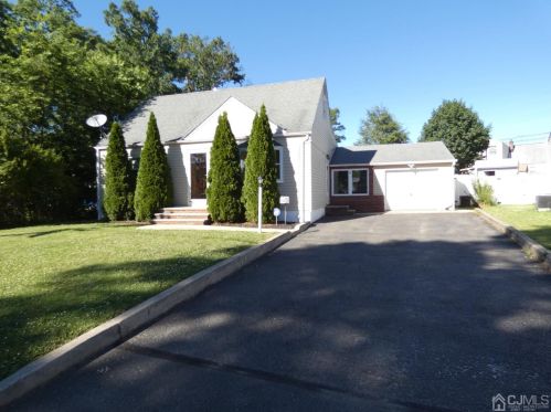 54 Lois Ave, East Brunswick, NJ 08816-2905