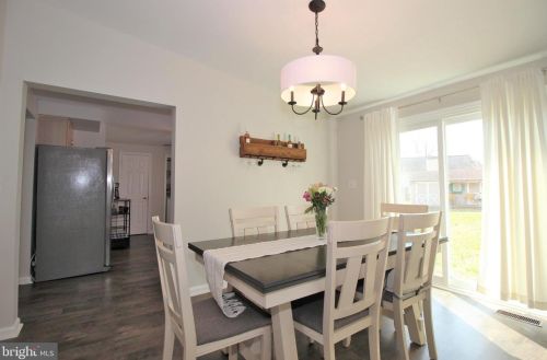 215 Ryans Run, Boothwyn PA  19060-2451 exterior