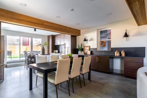 330 Pike St, Covington KY 41011-2127 exterior