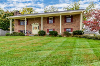 3012 Hills Dr, Maryville, TN 37803-0472