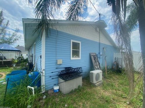 2923 11th Ct, Cape Coral FL  33914-4221 exterior