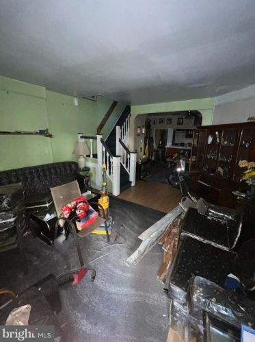 102 Edgewood St, Philadelphia, PA 19139-2323