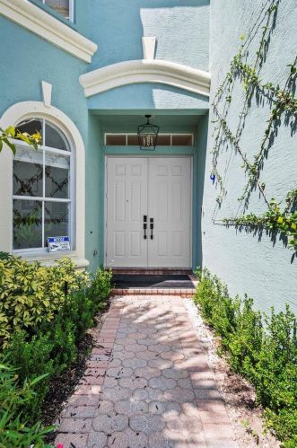 9222 Delemar Ct, West Palm Beach, FL 33414-3478