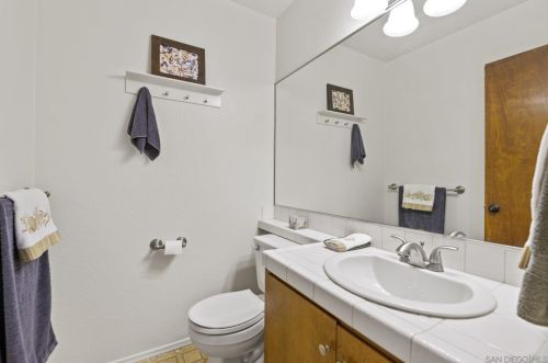 3110 Loma Riviera Dr, San Diego CA 92110-5508 exterior