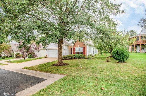 23 Brunswick Ct, Fredericksburg VA  22406-8409 exterior