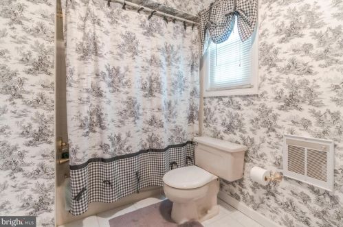 3 Dogwood Rd, Schuylkill Haven PA  17972-9331 exterior