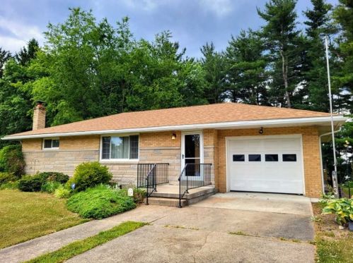 13 Park Dr, Cheswick, PA 15024-9511