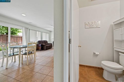 932 Anderson Cir, Woodland CA  95776-5100 exterior