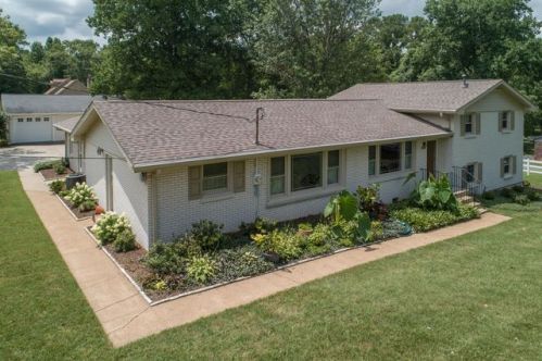 108 Elnora Dr, Hendersonville, TN 37075-5031