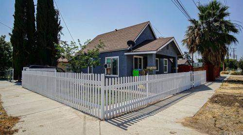 302 3rd St, Colton, CA 92324-2207