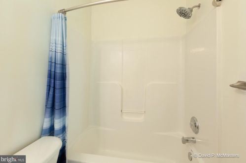 158 Dunlap Dr, Charles Town WV  25414-6506 exterior