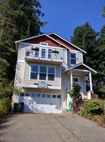 18923 Angeline Ave, Suquamish, WA 98392-9779