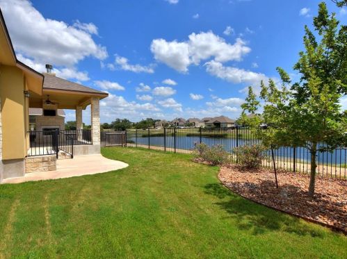 97 Santa Maria St, Georgetown TX  78628 exterior