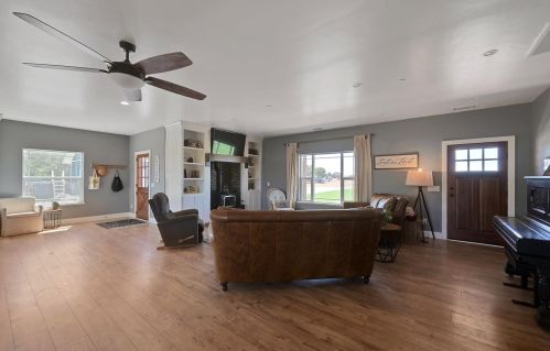 301 Sunnybrook Ln, Oroville CA  95965-8101 exterior