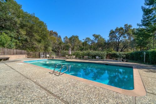 14981 Quito Rd, Saratoga CA  95070-6263 exterior