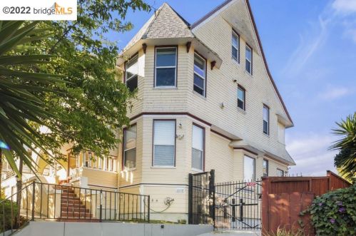 1424 31st St, Oakland, CA 94602-1075