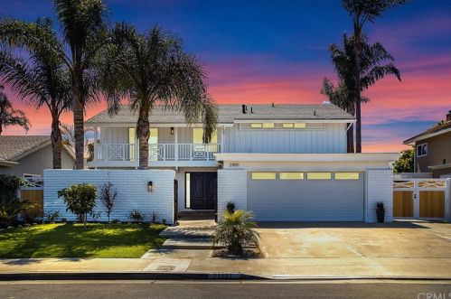 21891 Seacrest Ln, Huntington Beach, CA 92646-8225