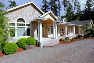 8504 Evergreen Dr, Olympia, WA 98506-9740