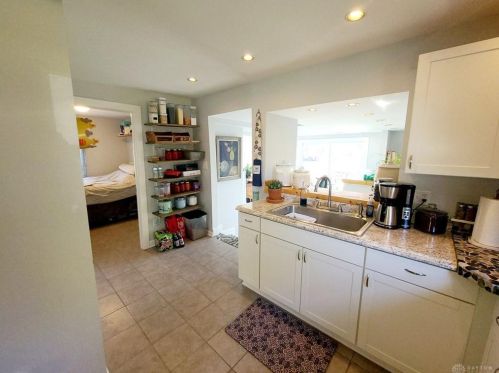 1029 Jasper Rd, Xenia OH 45385-9429 exterior