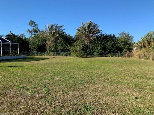 414 Palmetto Ave, Lehigh Acres FL 33972-7859 exterior