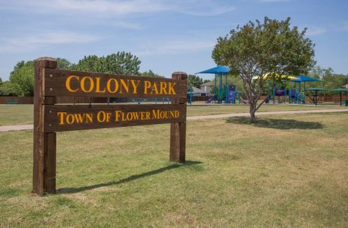 1100 Prospect Dr, Lewisville TX  75028-2548 exterior