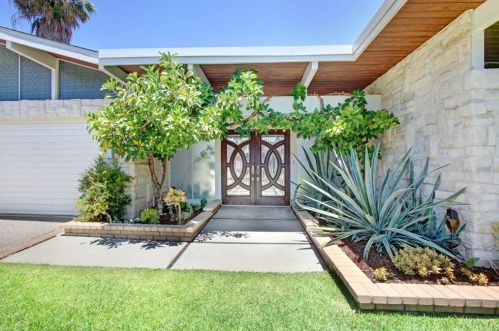 5328 Pineridge Dr, Glendale, CA 91214-1432