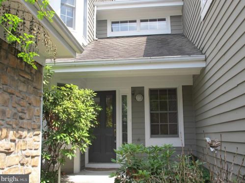 26 Countryside Dr, Princeton NJ  08540-9406 exterior