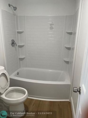 7181 11th St, Hollywood FL  33023-1652 exterior