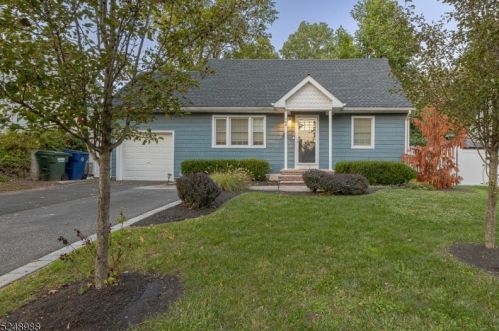 469 Terrill Rd, Fanwood, NJ 07023-1522