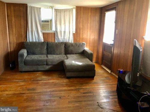 7 2nd St, Highspire PA  17034-1001 exterior