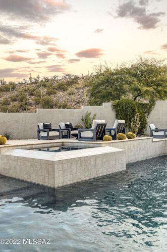 2116 Buck Rdg Pl, Tucson AZ exterior