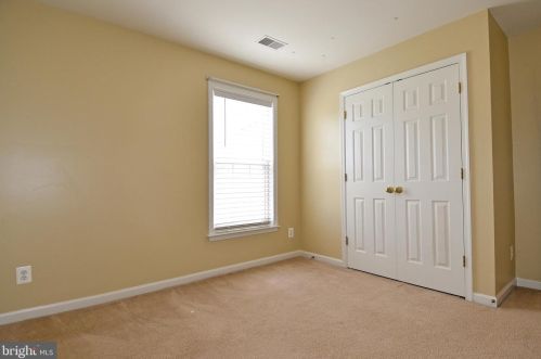 6022 Slippery Rock Rd, Haymarket VA  20169-3312 exterior