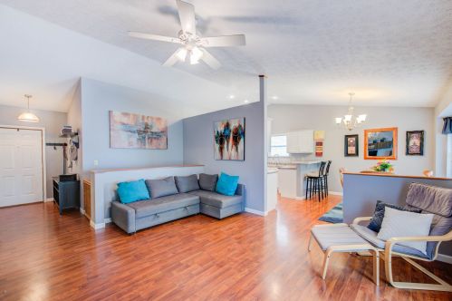 1234 Edinburgh Ln, Hamilton, KY 41091-9069