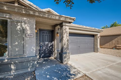 1644 San Tan Hills Dr, Queen Creek, AZ 85142-6366